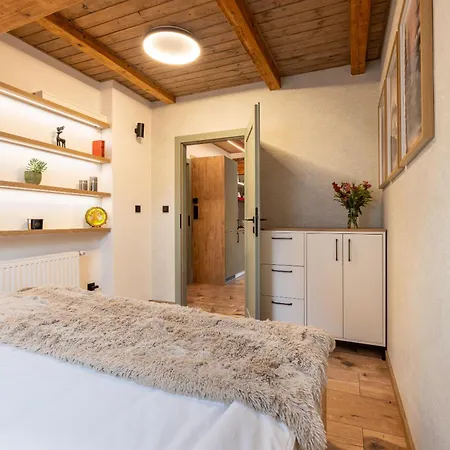 Brunova Apartmanhotel 3*