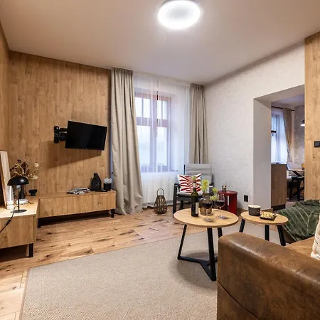 Ξενοδοχείο με διαμερίσματα Brunova 3*